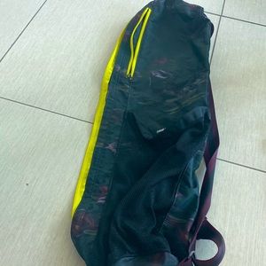 lululemon mat back in floral design